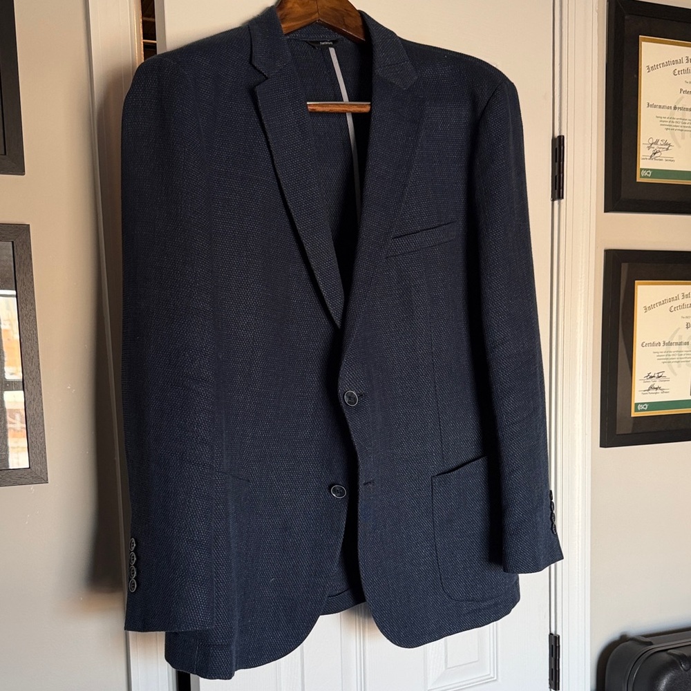 Elegant Men's Navy Blazer